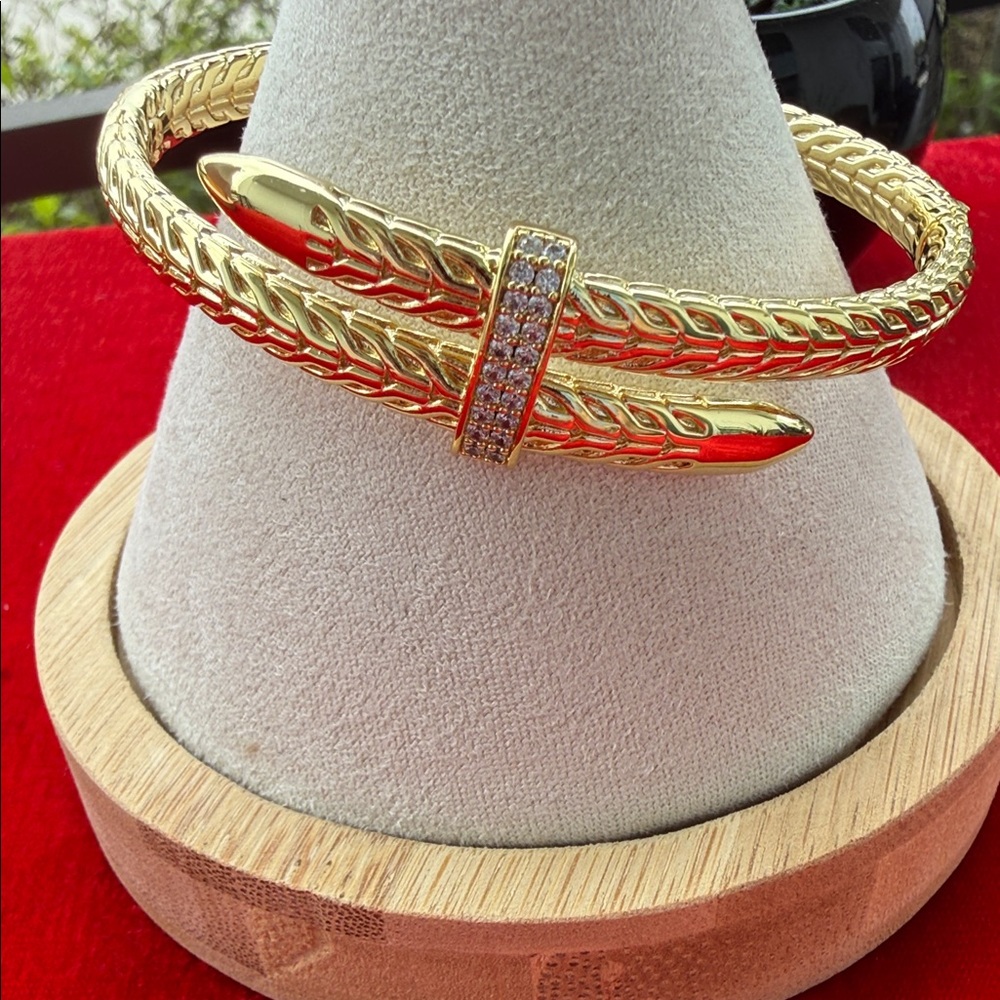 Gold Textured Bracelet with Rhinestone Accent 8 inch - Picture 3 of 4